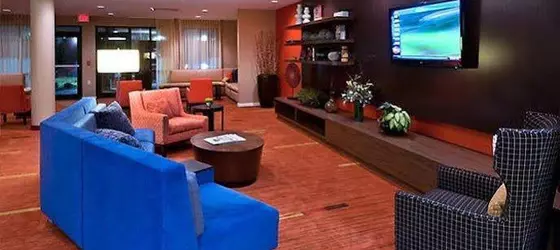 Courtyard by Marriott Alexandria | Louisiana - Alexandria (ve civarı) - Alexandria