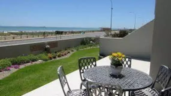 Blouberg Beachfront Accommodation | Western Cape (il) - West Coast DC - Drakenstein - Cape Town (ve civarı) - Cape Town - Bloubergstrand