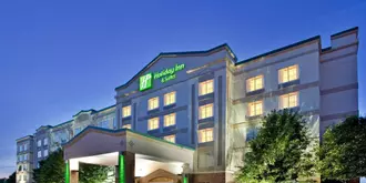 Holiday Inn Hotel & Suites Overland Park-Convention Center