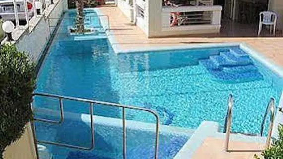 Scala Hotel-Apartments | Girit Adası - Kandiye (bölge) - Malevizi - Agia Pelagia