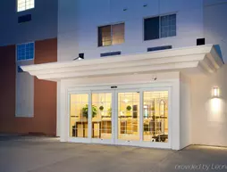 Candlewood Suites Minot