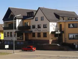 Gasthof Hotel Zum Ross | Bavyera - Aşağı Franconia - Wertheim