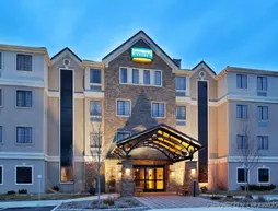 Staybridge Suites Reno Nevada | Nevada - Pyramid Lake Kızılderili Bölgesi - Reno (ve civarı) - Reno - Reno/Tahoe Havalimanı