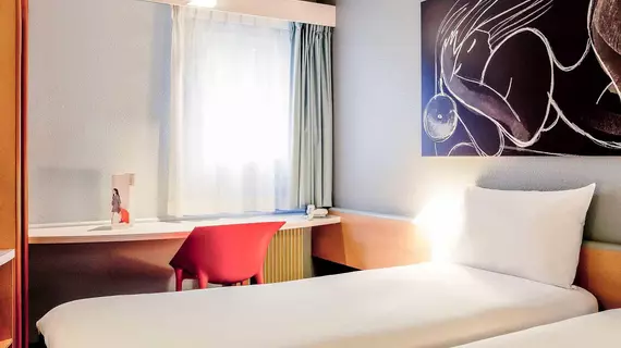 ibis Lyon Nord | Auvergne-Rhone-Alpes - Rhone (bölge) - Lyon (ve çevresi) - Dardilly