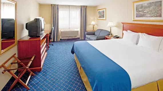 Holiday Inn Express Fremont Angola Area | Indiana - Fremont