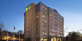 Holiday Inn Express Hotel & Suites Boston-Cambridge