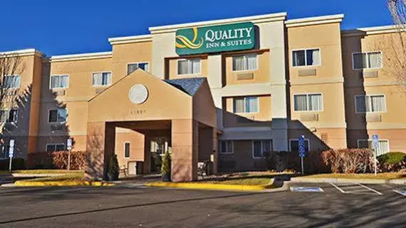 Quality Inn & Suites Golden | Kolorado - Denver (ve civarı) - Golden