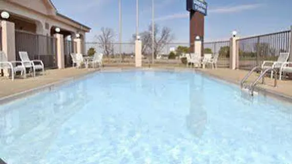 Days Inn & Suites Osceola | Arkansas - Blytheville (ve civarı) - Osceola