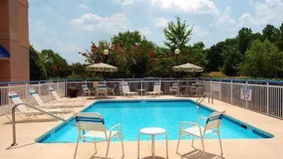 Fairfield Inn Greenville Spartanburg Airport | Güney Karolayna - Greenville - Spartanburg (ve civarı) - Greenville