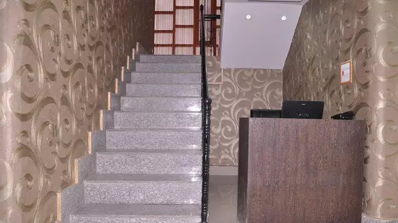 Hotel New Prince Inn | Cammu ve Keşmir - Srinagar (ve civarı) - Srinagar