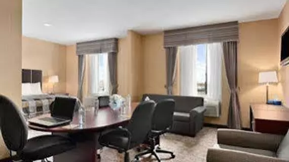 Days Inn Brampton | Ontario - Toronto (ve civarı) - Brampton