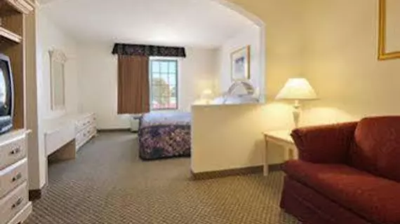 Quality Inn & Suites | New Mexico - Clayton