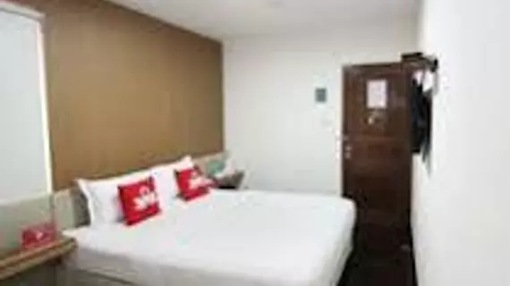 ZEN Rooms Gajah Mada Hasyim Ashari | West Java - Cakarta (ve civarı) - Cakarta