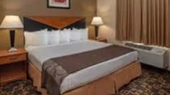 Red Lion Inn & Suites - Kennewick | Washington - Tri-Cities (ve civarı) - Kennewick