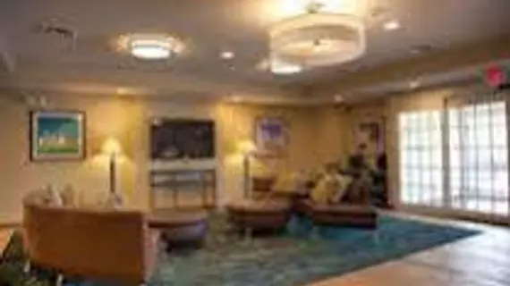 Candlewood Suites Alexandria | Louisiana - Alexandria (ve civarı) - Alexandria