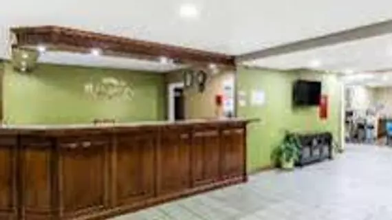 Baymont Inn & Suites Louisville South I-65 | Kentucky - Louisville (ve civarı) - Shepherdsville - Hillview