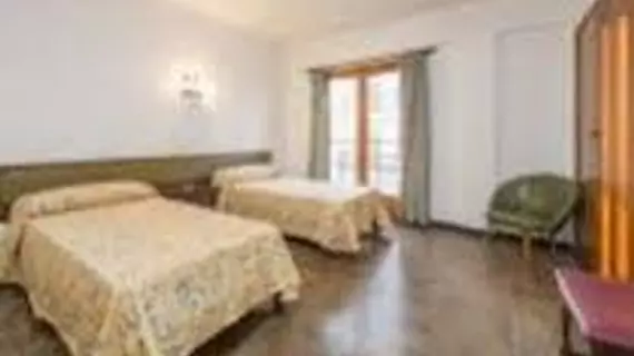 Hostal Alicante | Balearic Adaları - İbiza Adası - Sant Antoni de Portmany