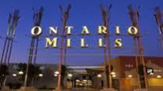 Holiday Inn Express Hotel & Suites Ontario Airport-Mills Mall | Kaliforniya - San Bernardino County - Rancho Cucamonga