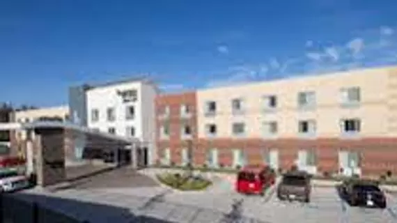 Fairfield Inn and 38 Suites Detroit Macomb | Michigan - Detroit (ve civarı) - Chesterfield