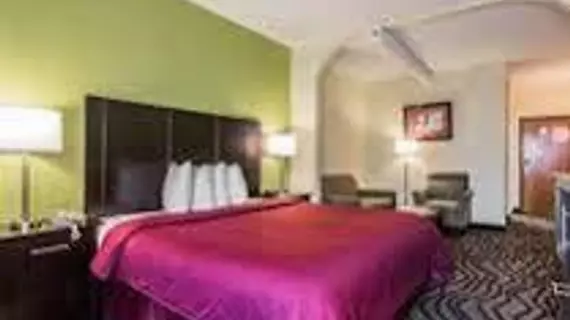 Quality Inn & Suites Montgomery | Alabama - Montgomery (ve civarı) - Montgomery