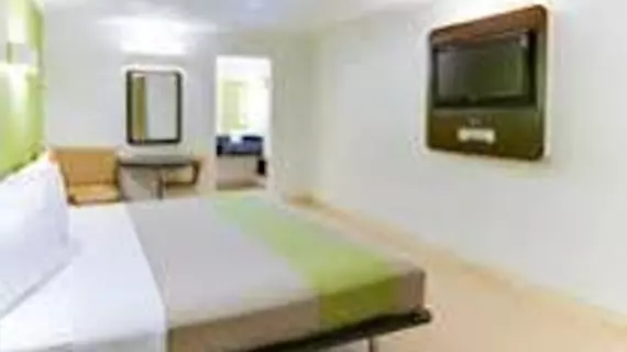 Motel 6 Houston West | Teksas - Houston (ve civarı) - Houston - Hunters Creek Village - Memorial