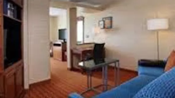 Fairfield Inn & Suites Detroit Farmington Hills | Michigan - Detroit (ve civarı) - Farmington Hills