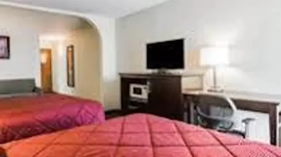 Quality Inn & Suites Montgomery | Alabama - Montgomery (ve civarı) - Montgomery