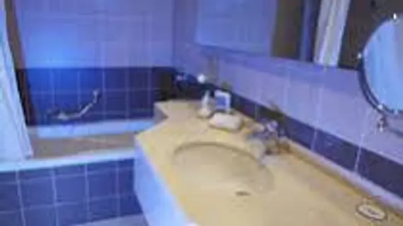 Grand Belle Vue Hotel Apartment | Dubai - Dubai