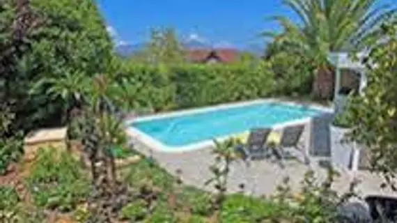 Keravic Self Catering | Western Cape (il) - West Coast DC - Drakenstein - Cape Town (ve civarı) - Cape Town - Somerset West