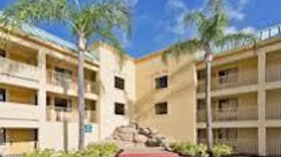 La Quinta Inn Tampa Near Busch Gardens | Florida - Tampa (ve civarı) - Tampa