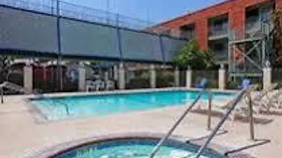 Travelodge Inn and Suites Anaheim | Kaliforniya - Orange County - Anaheim - Anaheim Resort