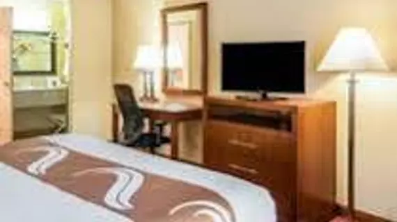 Quality Inn & Suites Albuquerque West | New Mexico - Albuquerque (ve civarı) - Albuquerque - Westside