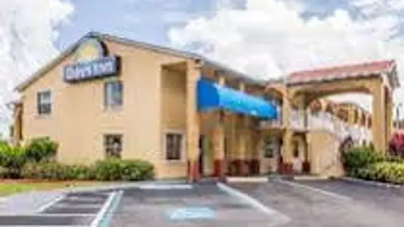 Days Inn Bradenton I-75 | Florida - Sarasota (ve civarı) - Bradenton