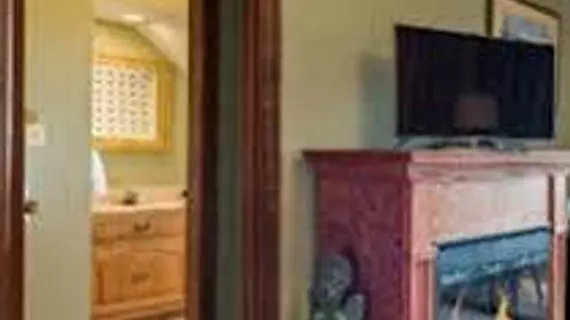 Foxtrot Bed and Breakfast | Tennessee - Gatlinburg - Pigeon Forge (ve civarı) - Gatlinburg