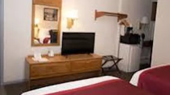 Chalet Motel Mequon | Wisconsin - Milwaukee (ve civarı) - Mequon