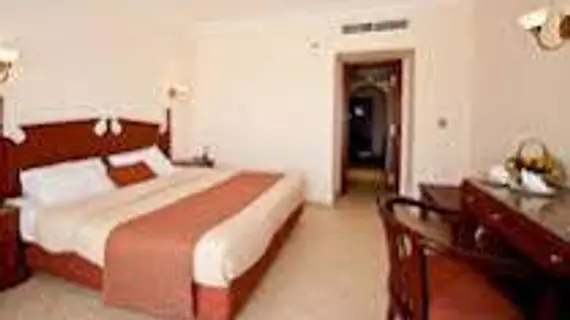 Aladdin Beach Resort | Kızıldeniz İli - Hurgada (ve civarı) - Hurgada - Village Road