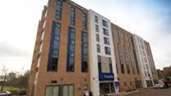 Travelodge Manchester Salford Quays | Manchester (ve civarı) - Salford