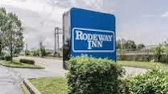 Rodeway Inn Louisville | Kentucky - Louisville (ve civarı) - Louisville