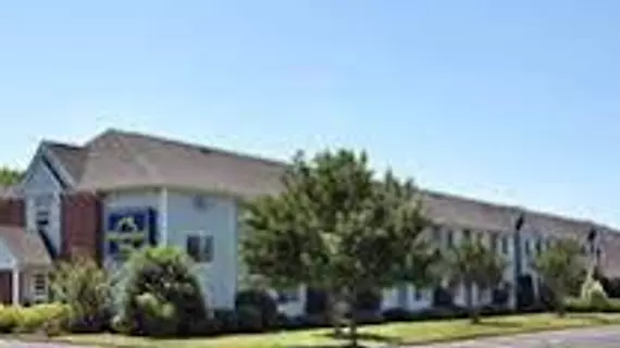 Microtel Inn by Wyndham Spartanburg Duncan | Güney Karolayna - Greenville - Spartanburg (ve civarı) - Duncan