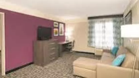 La Quinta Inn & Suites Latham Albany Airport | New York - Albany (ve civarı) - Latham