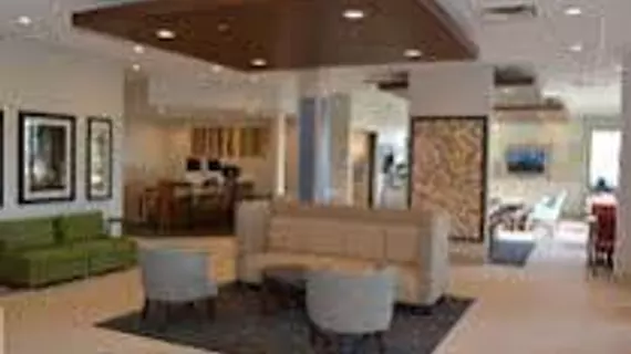 Holiday Inn Express and Suites Waterville North | Maine - Augusta (ve civarı) - Waterville