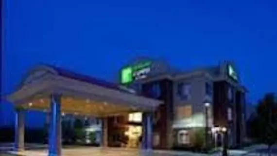 Holiday Inn Express Hotel & Suites Detroit - Farmington Hills | Michigan - Detroit (ve civarı) - Novi