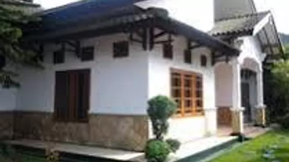 Junjunan Dalam Sharia Guesthouse | West Java - Bandung (ve civarı) - Bandung