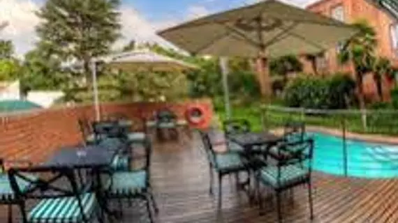 Town Lodge Sandton Grayston Dr | Gauteng - City of Tshwane - Johannesburg (ve civarı) - Sandton