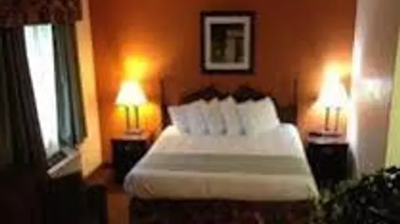 Country Hearth Inn Harrodsburg | Kentucky - Danville (ve civarı) - Harrodsburg