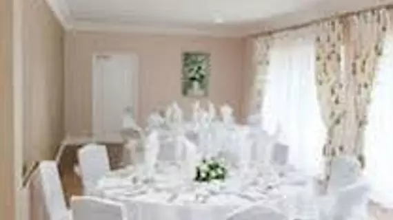 The Hadlow Manor Hotel | Kent (kontluk) - Maidstone District - Tonbridge