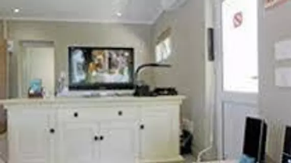 Keravic Self Catering | Western Cape (il) - West Coast DC - Drakenstein - Cape Town (ve civarı) - Cape Town - Somerset West