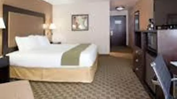 Holiday Inn Express and Suites Portland Airport Cascade Stn | Oregon - Portland (ve civarı) - Portland