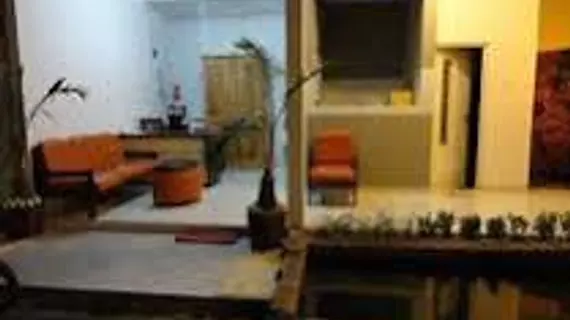 Pendowo Huis Guest House | Yogyakarta Özel Bölgesi - Yogyakarta (ve civarı) - Yogyakarta