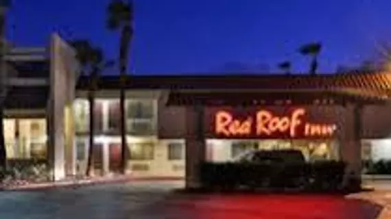 Red Roof Inn Palm Springs - Thousand Palms | Kaliforniya - Imperial County - Palm Springs (ve civarı) - Thousand Palms